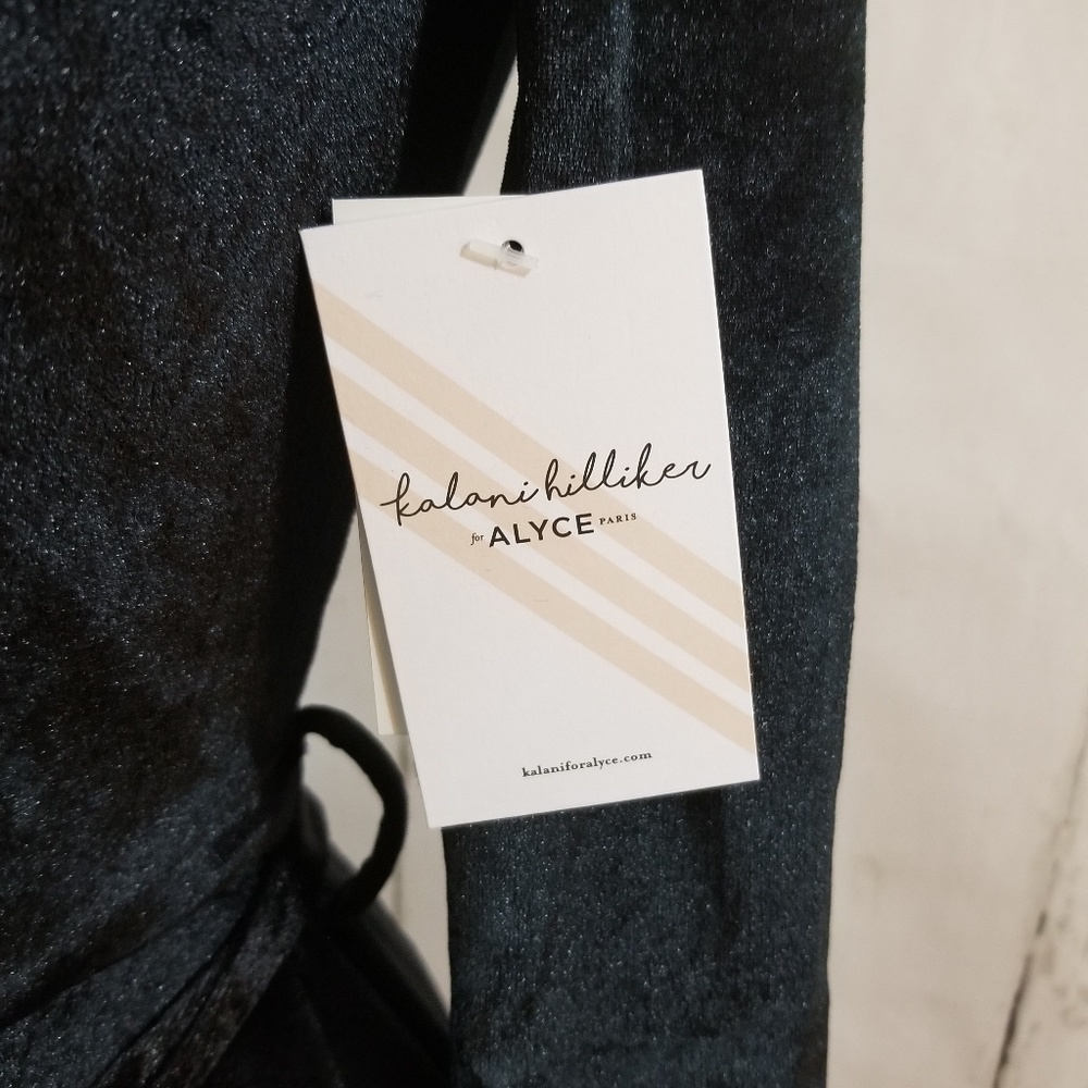 KALANI HILLIKER for Alyce One-Shoulder Velvet Dres - Picture 6 of 7